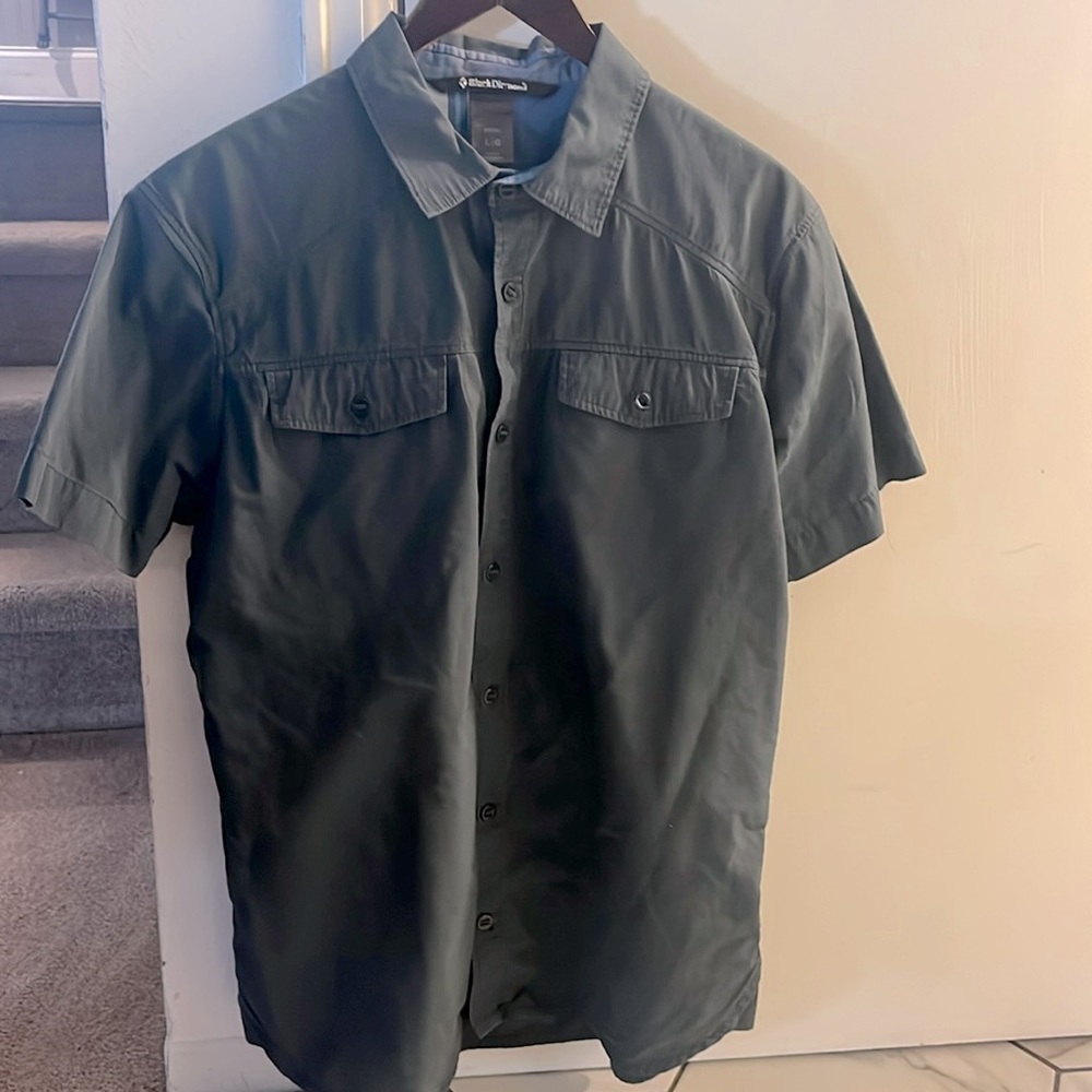 Black Diamond short sleeved button down shirt, dark blue, size L.